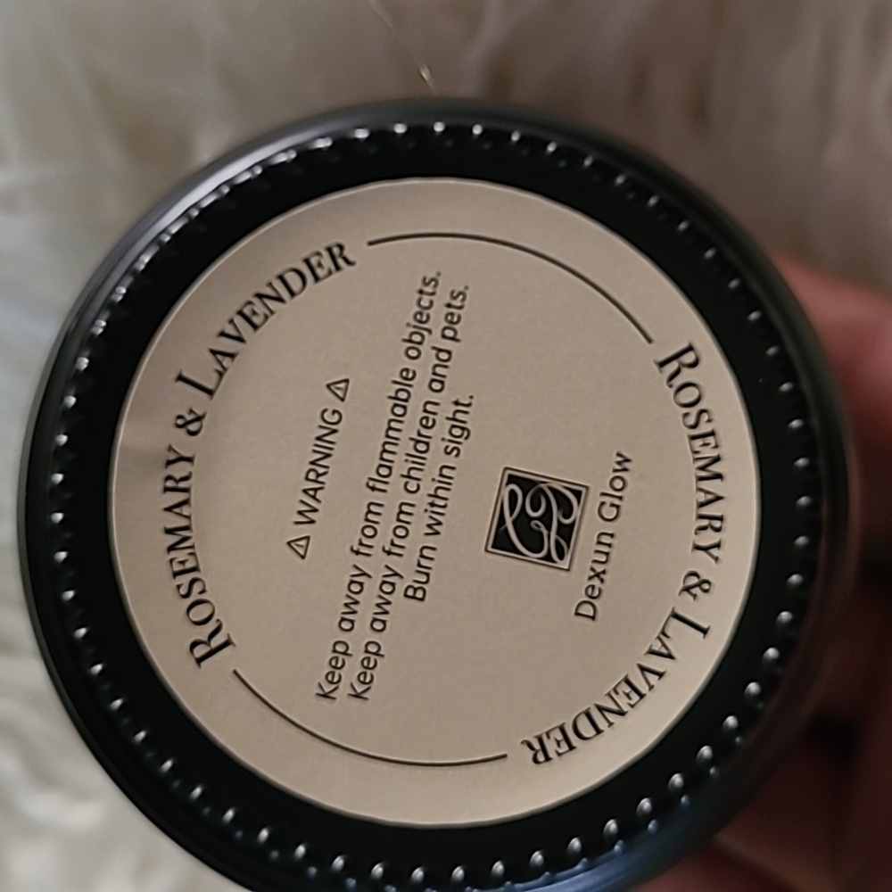 Dex Rosemary & Lavender Candle - Picture 7 of 14